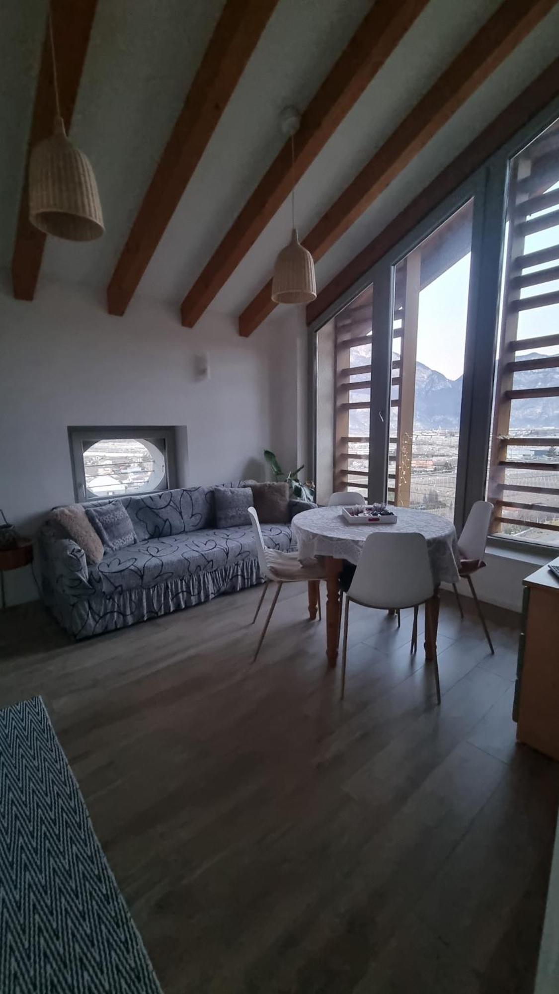 Maso Kreuzberg In Mansarda Vista Montagne Trento